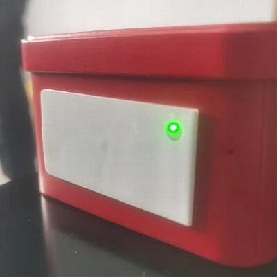 RFID svetelná nálepka